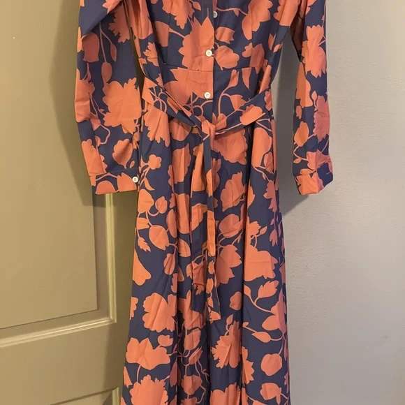 Never worn from Swim Girl boutique. Sizing is 2XL; however, it’s truly a M/L. - Picture 2 of 2